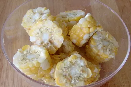 Колбаски с кукурузой в духовке, почти как на гриле: шаг 2
