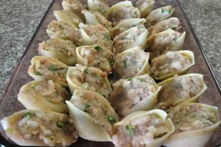 Тунец с креветками и грибами в ракушках: шаг 7