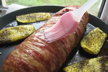 Рулет куриный с зеленью.: шаг 10