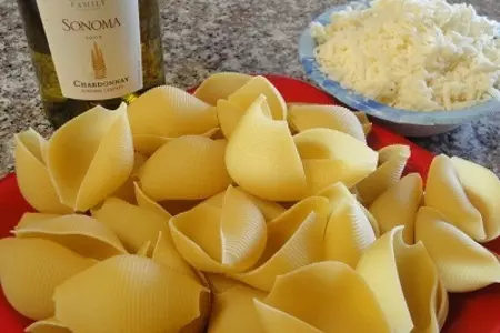 Ракушки с мясом и грибами под сырно-томатным соусом: шаг 5