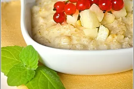 Овсяная каша с карамелью и фруктами: шаг 1