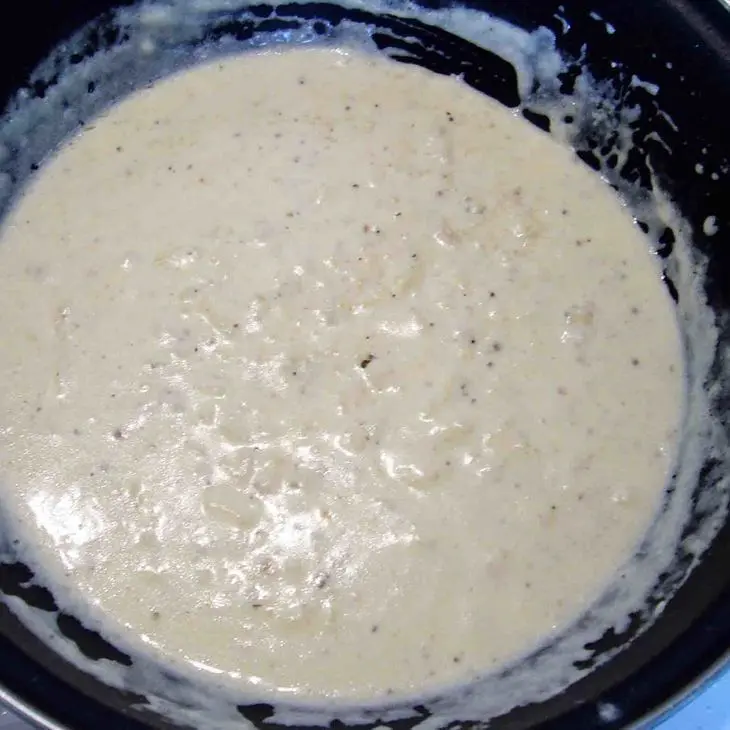 Цветные перья с пикантной курочкой и сливочным соусом.: шаг 5