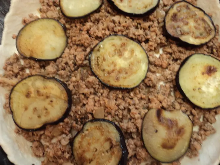 Слоеный пирог с мясом и не только.: шаг 4