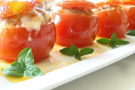 Помидоры фаршированные свининой, сыром и овощами: шаг 8