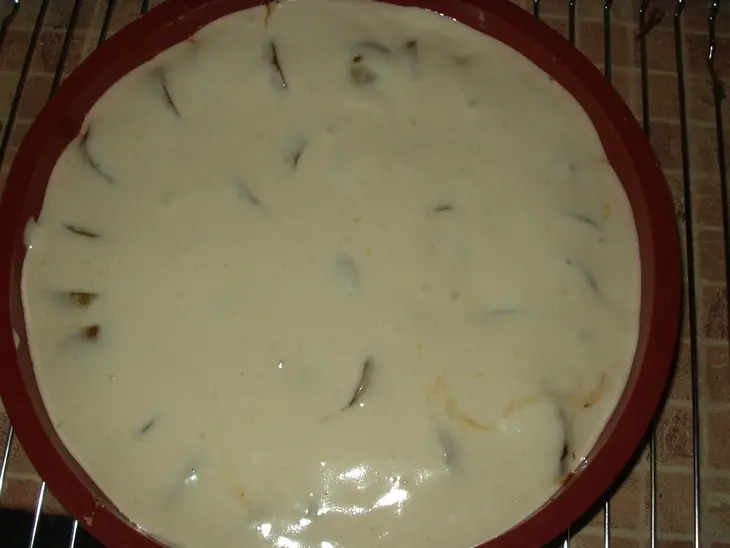 Пирог с грушей и сливочно-карамельным соусом: шаг 2
