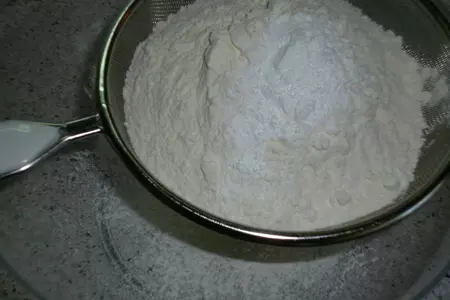 Закусочный  кекс с кабачком, сыром и курицей: шаг 8