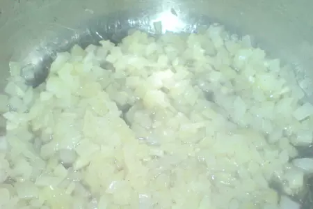Суп-пюре из брокколи и зелёного горошка с жареным острым красным перцем: шаг 3