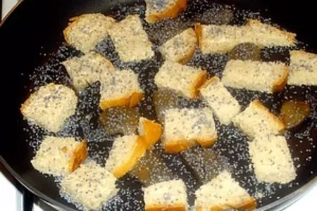 Гороховый суп с гренками: шаг 7