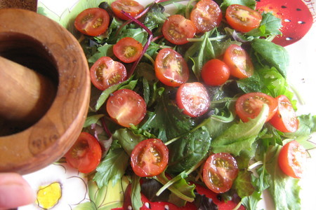 Летний салат с арбузом,черри,брынзой и мятой.(дуэль): шаг 7