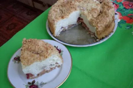 Бисквит с яблоками: шаг 6