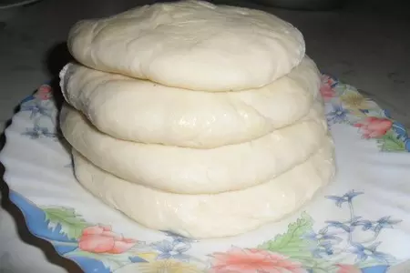 Бурек по сербски(с мясом и сыром): шаг 3