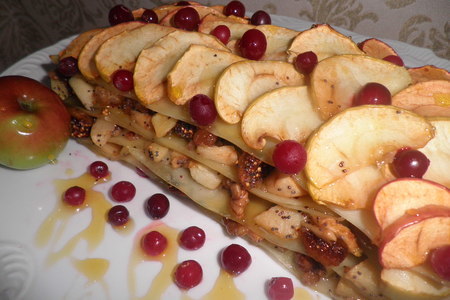 Яблочная лазанья с изюмом и орехами.: шаг 8