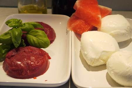 Моцарелла с томатным желе и арбузом или фантазии на тему „капрезе": шаг 2