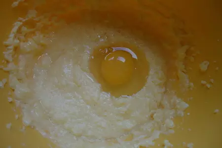 Миндальный пирог с виноградом: шаг 6