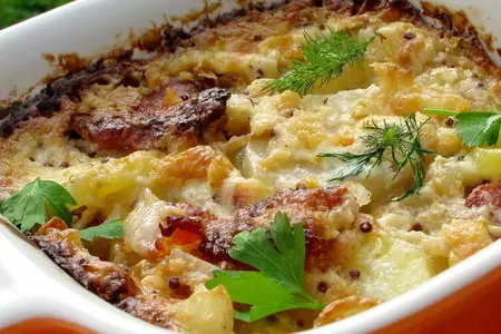 Картофельная запеканка с яблоками и беконом.: шаг 8