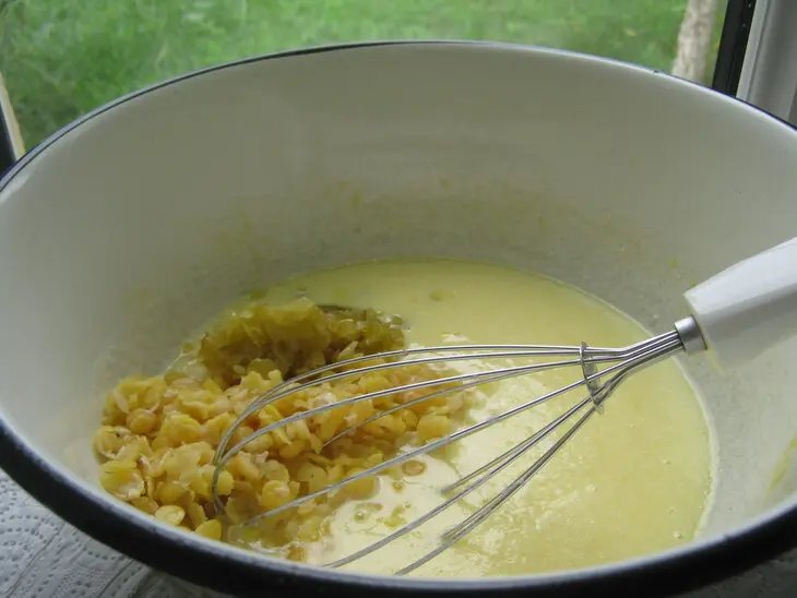 Хлеб из цельнозерновой муки с горохом и мёдом - "урожайный".: шаг 3