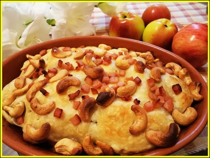 Летящий иакова с кешью, яблоками, медом, ананасами: шаг 4