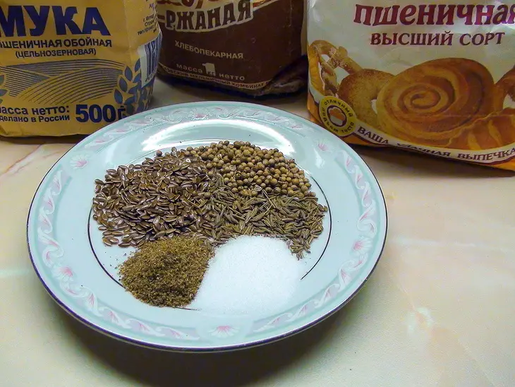 Хлеб с сухим квасом, псевдо старорусский. простой, но невероятно вкусный.: шаг 2