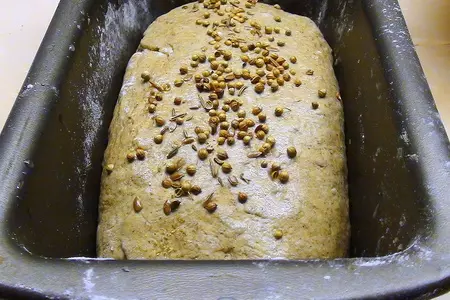 Хлеб с сухим квасом, псевдо старорусский. простой, но невероятно вкусный.: шаг 10