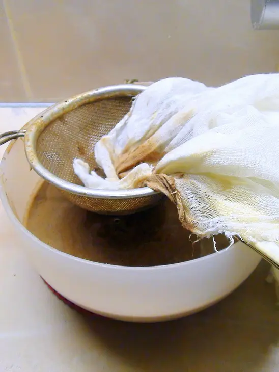 Корзиночки из шоколада с персиками и шоколадным муссом для прекрасных именинниц сайта. натальин день: шаг 2