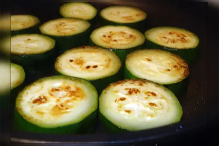 Закуска с кабачками и баклажанами: шаг 3