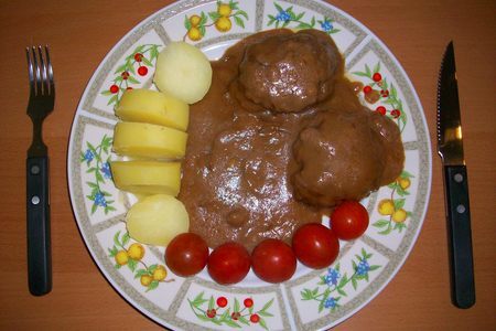 Meatcakes или мясные пирожные в коричневом соусе: шаг 10
