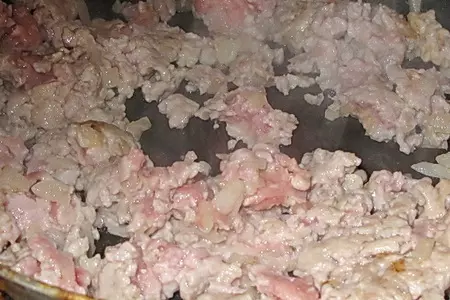 Яблоки, фаршированные индейкой с яблочно-медовым соусом: шаг 4