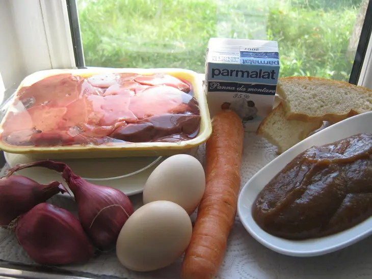 Паштет из куриной печени с яблочным повидлом: шаг 1