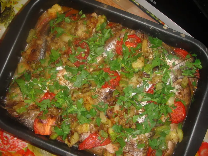 Рыба, запеченная с овощами: шаг 2