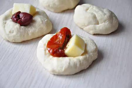 Фокачча из шариков (выпечка со вкусом пиццы): шаг 2