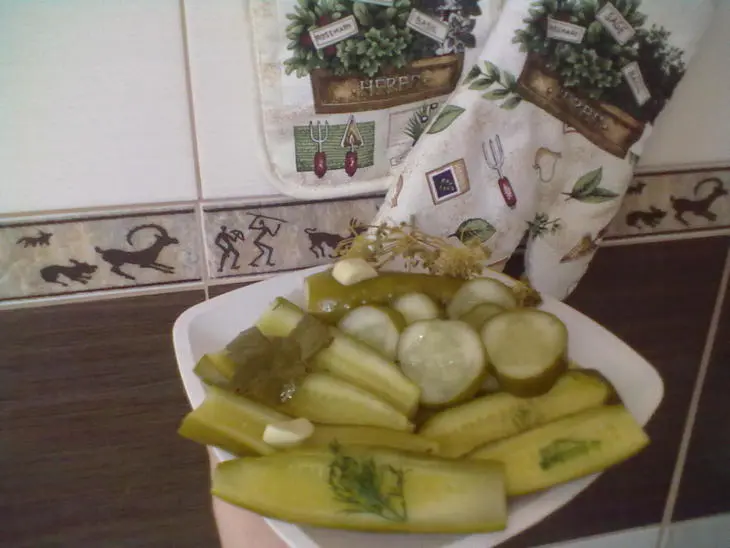 Маринованные хрустящие огурчики родом из германии!!!: шаг 4