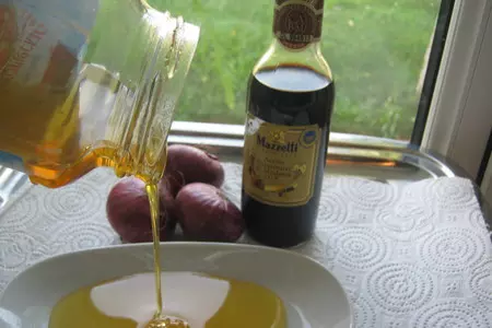 Оладьи с гороховым пюре и луковым конфитюром.: шаг 4