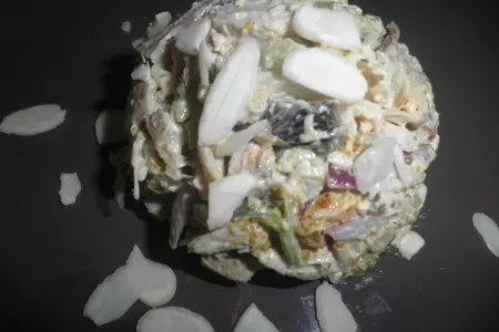 Салат с курицей  и карри: шаг 2