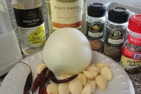 Маринованные яйца со специями: шаг 2