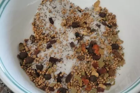 Маринованные яйца со специями: шаг 4