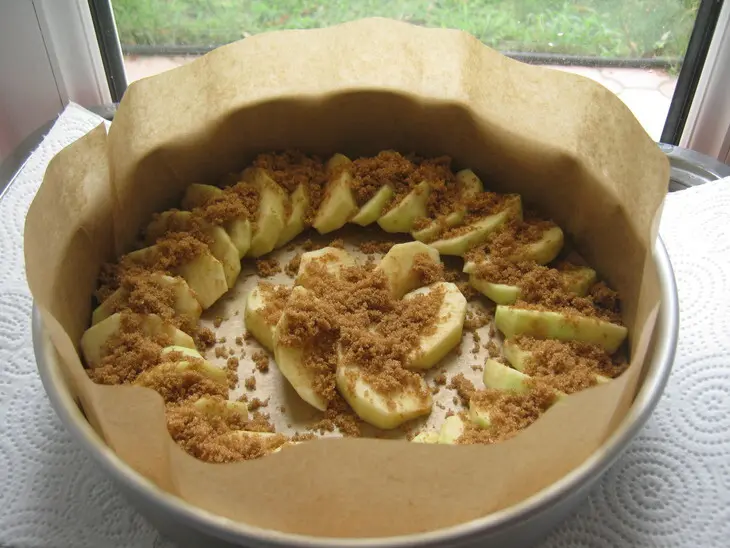 Яблочный пирог с кардамоном  (сardamom apple cake)/: шаг 3