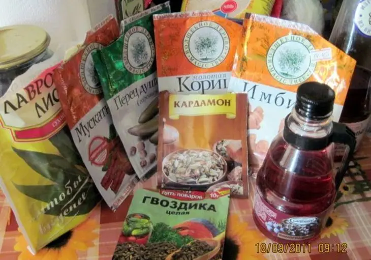Чернослив маринованый по-киевски.: шаг 1