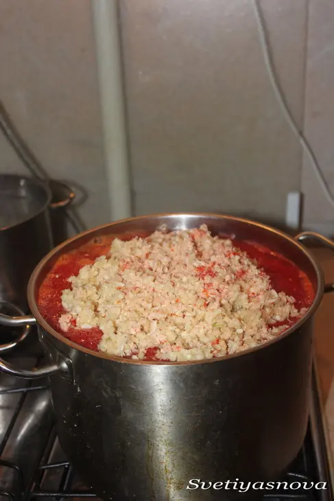 Аджика с зеленью и хреном: шаг 6