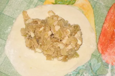 Пирожки с капустой и луком: шаг 4