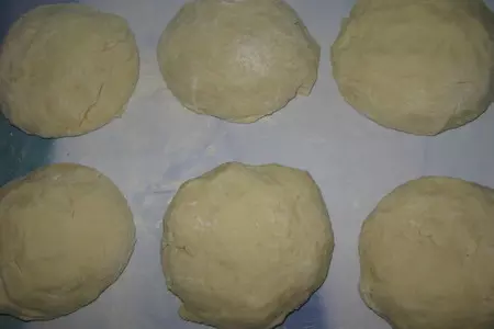 Ватрушки картофельные с капустой и яйцом.: шаг 5