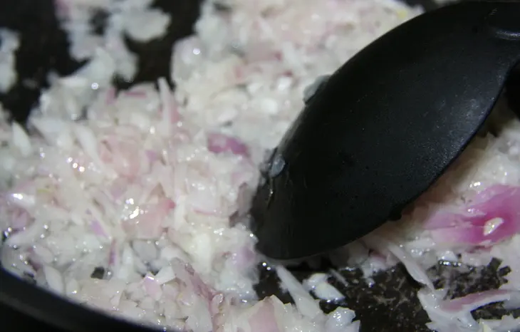 Паштет из семги с каперсами и луком шалот.: шаг 3