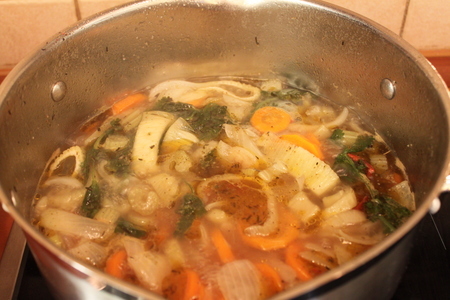 Морквный суп-пюре с кориандром, сельдереем и чили: шаг 4