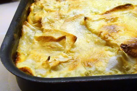 Быстрый пирог из лаваша с яблоками, изюмом и виноградом «гости на пороге».: шаг 7
