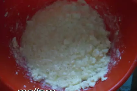 Кексы на ряженки с яблоками и шоколадом: шаг 2
