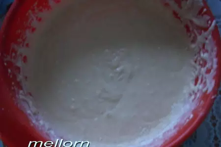 Кексы на ряженки с яблоками и шоколадом: шаг 3