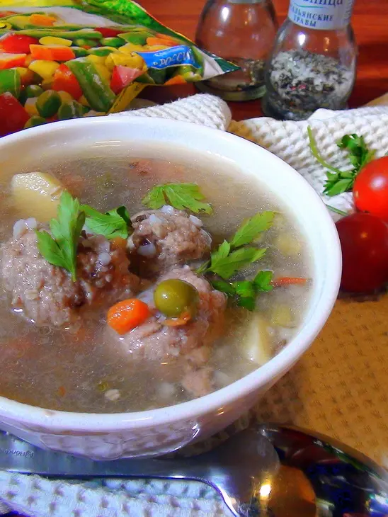 Густой супчик для вечно занятых мамочек с мясными клёцками, гречкой и овощами.: шаг 3