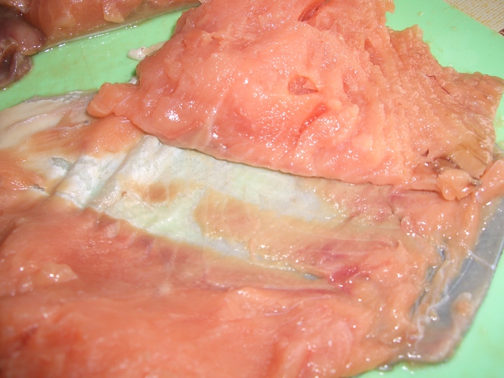 Нарезка из красной рыбы для бутербродов: шаг 1