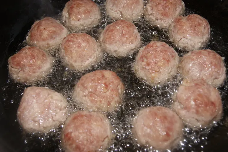 "чётбулар - мясные тефтели,  которые очень любил карлсон...": шаг 6