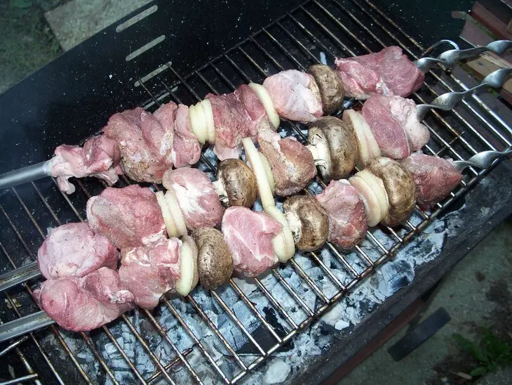 Шашлык из свинины в гранатовом соке: шаг 6