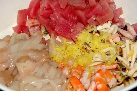 Кокосовый суп с тунцом и морепродуктами: шаг 2